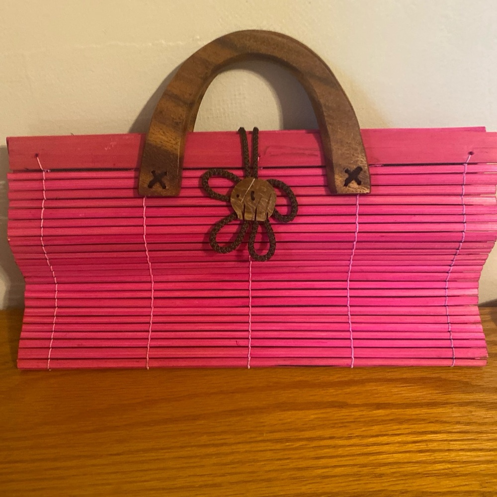 Chic Pink Bamboo Clutch with Wooden Handle
